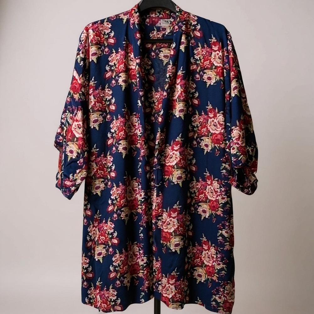 Women’s Floral Tunic Size XL‎